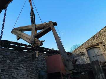 Dépose d'une vieille charpente a amerens - Gaillac 