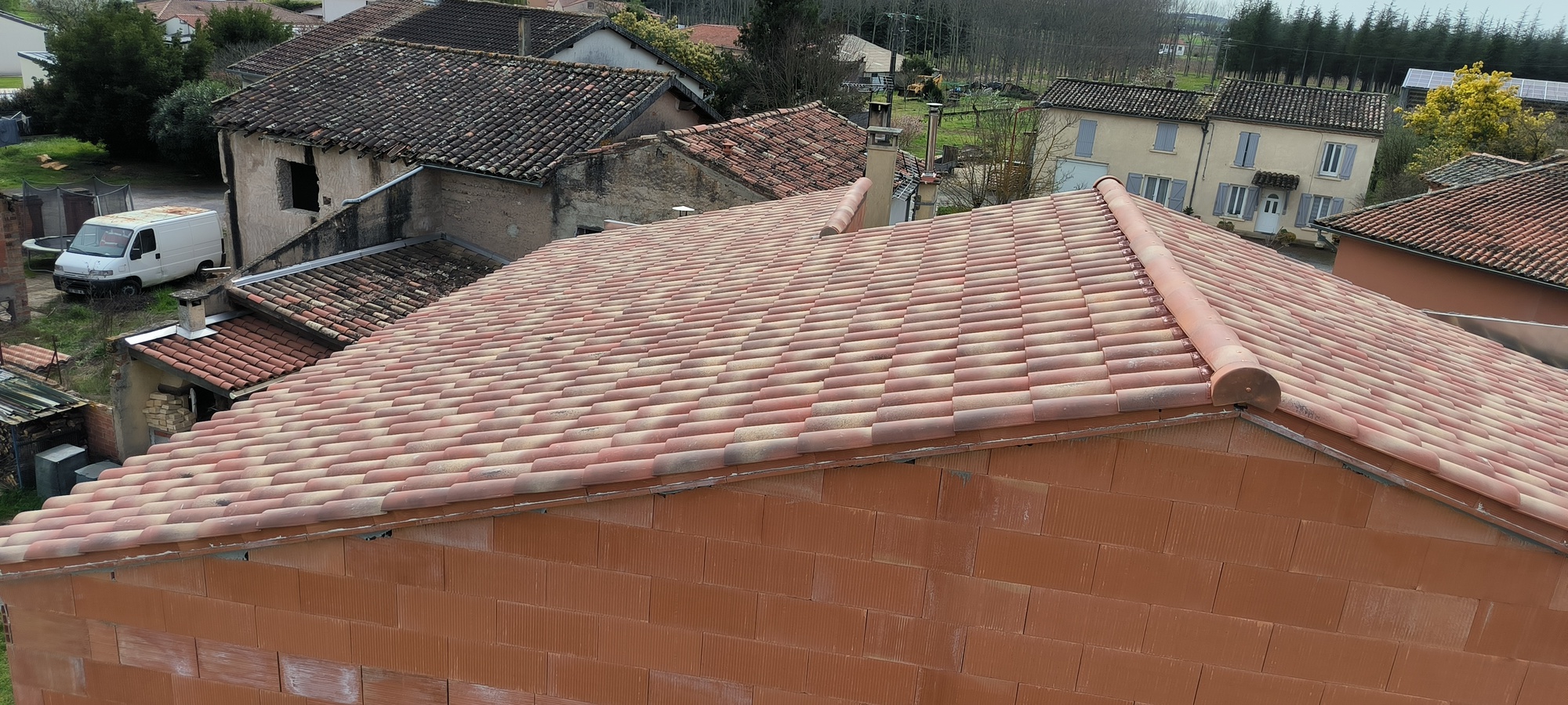 Pose de fermettes et tuiles médiane – Lagrave